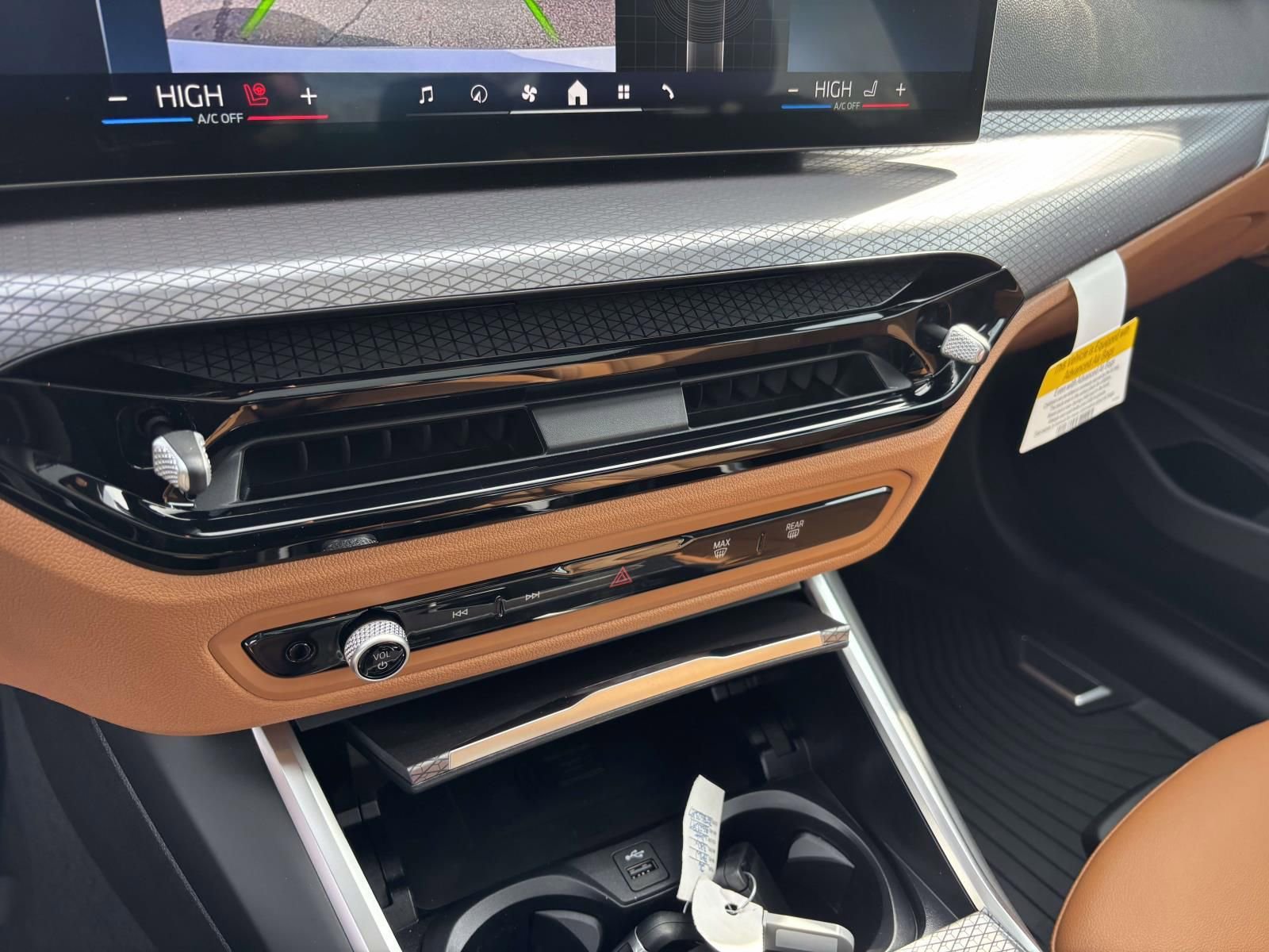 New 2026 BMW 330i xDrive Sedan w/ Premium Package image 22