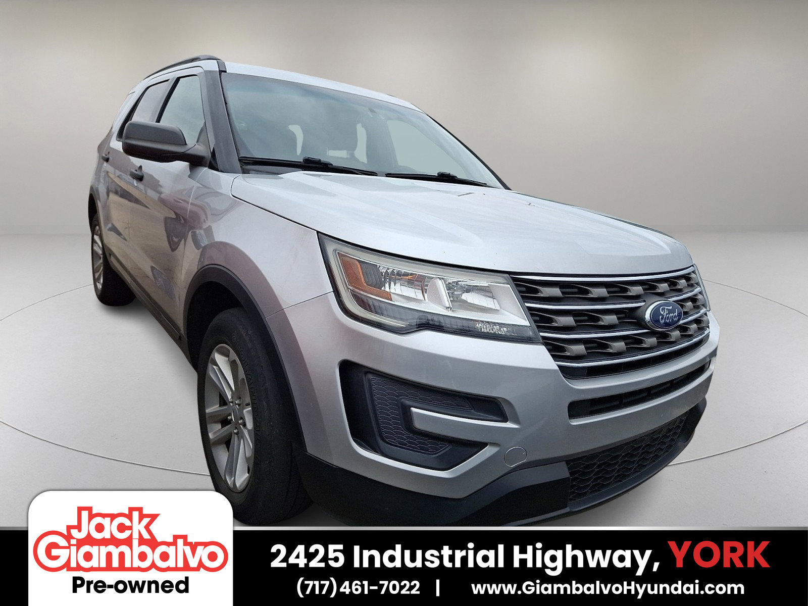 Used 2017 Ford Explorer image 1