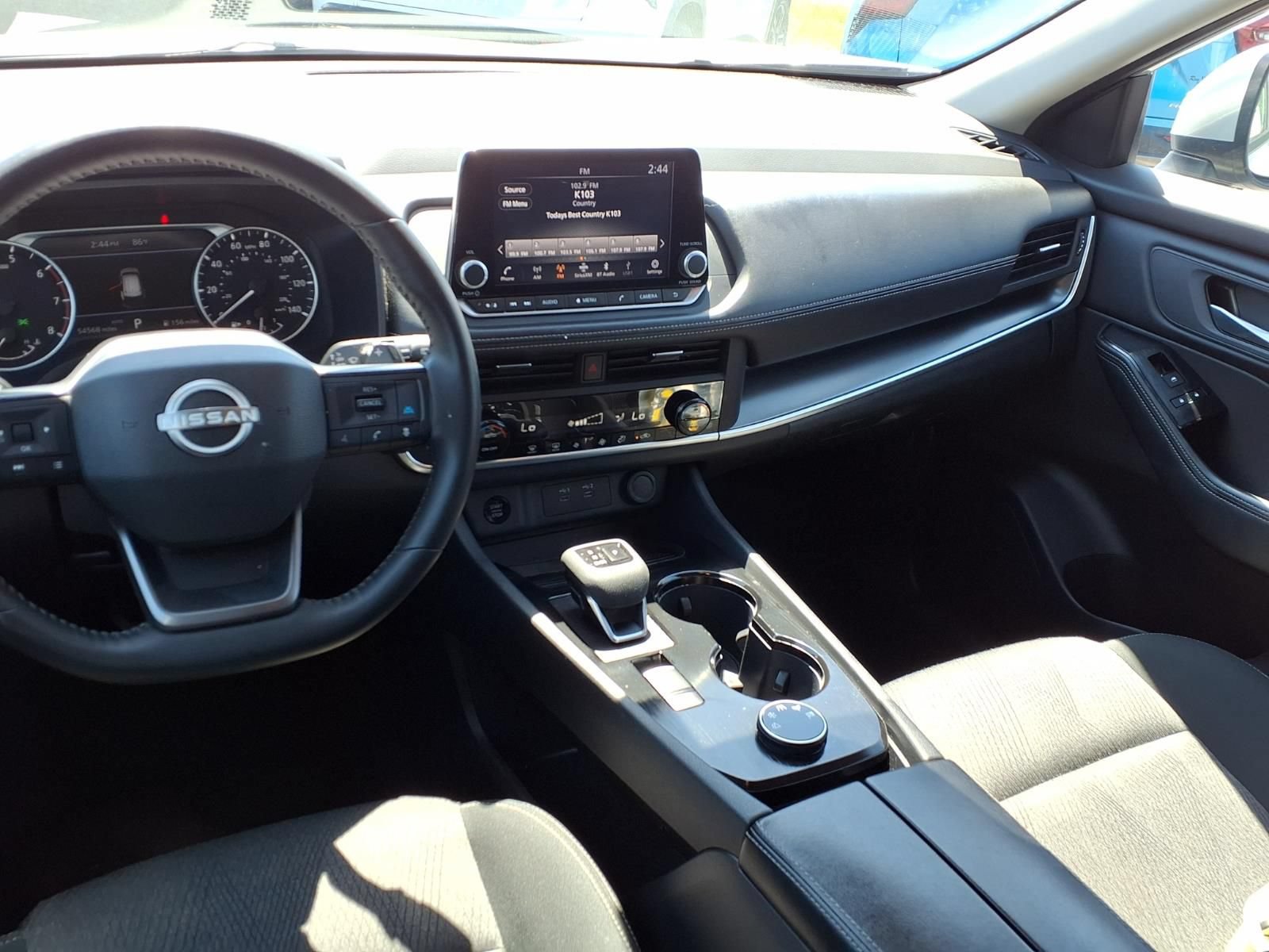 Used 2025 Nissan Rogue SV AWD/4WD image 15