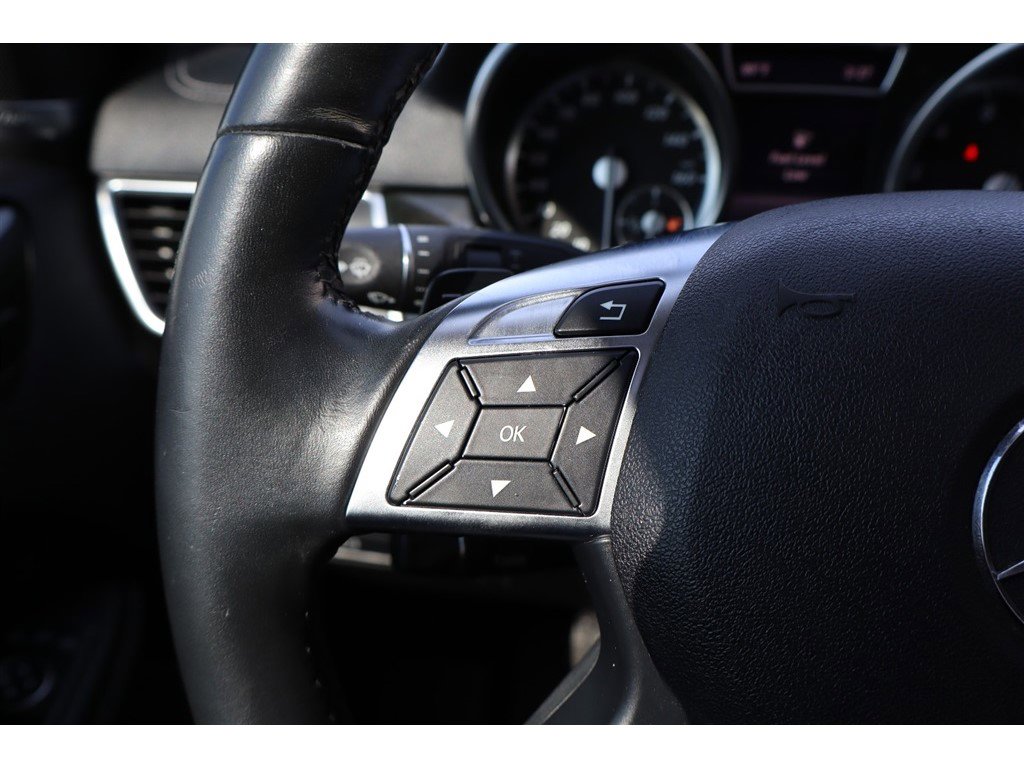 Used 2016 Mercedes-Benz GL 450 4MATIC image 24