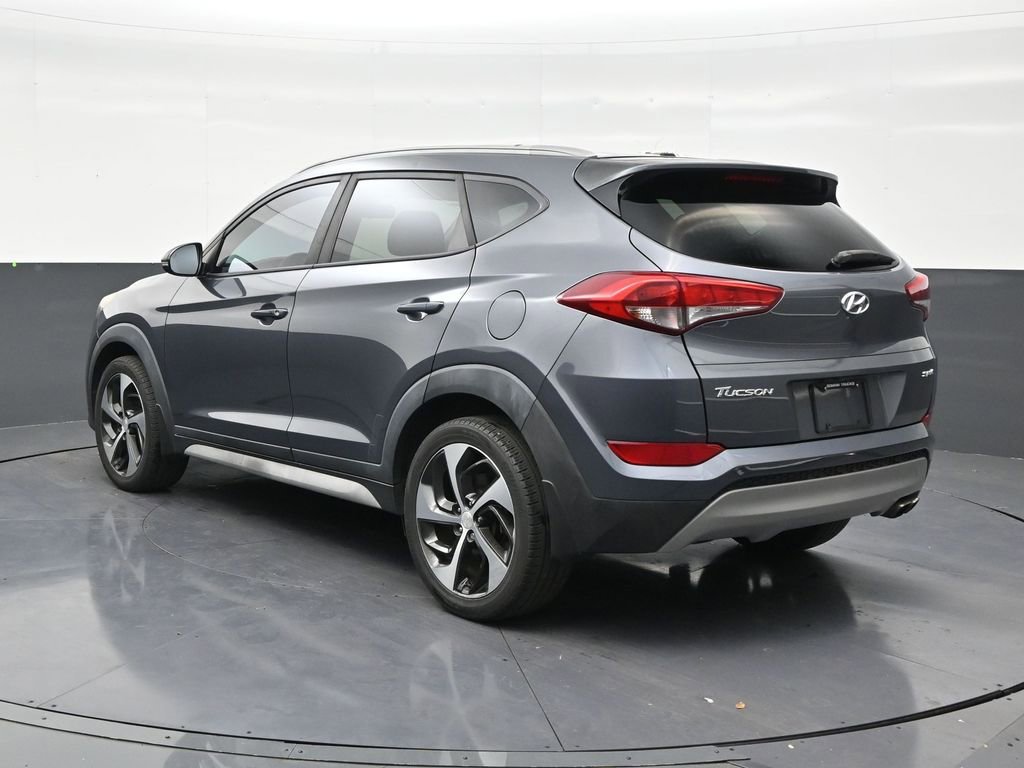 Used 2018 Hyundai Tucson Sport FWD image 3