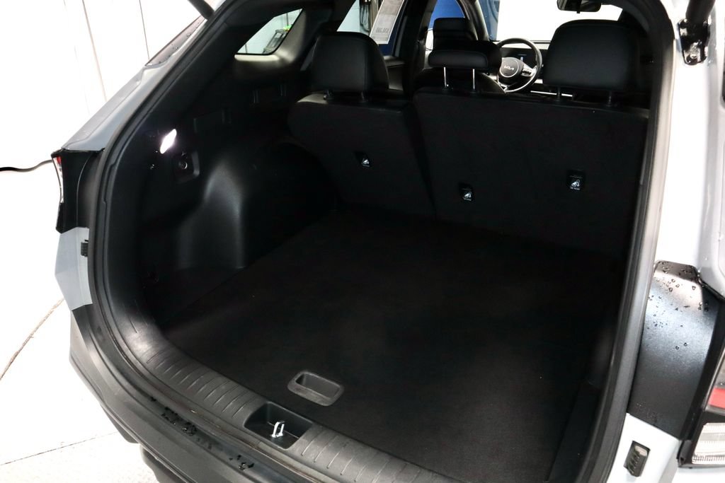 Used 2025 Kia Sportage X-Line w/ Premium Package AWD/4WD image 15