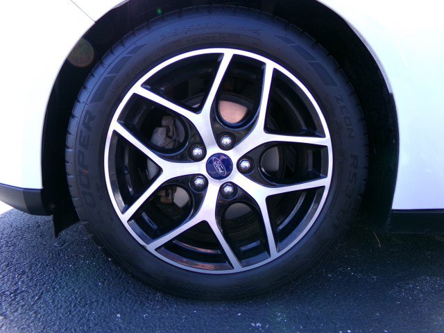 Used 2018 Ford Focus SEL w/ Cold Weather Package image 25