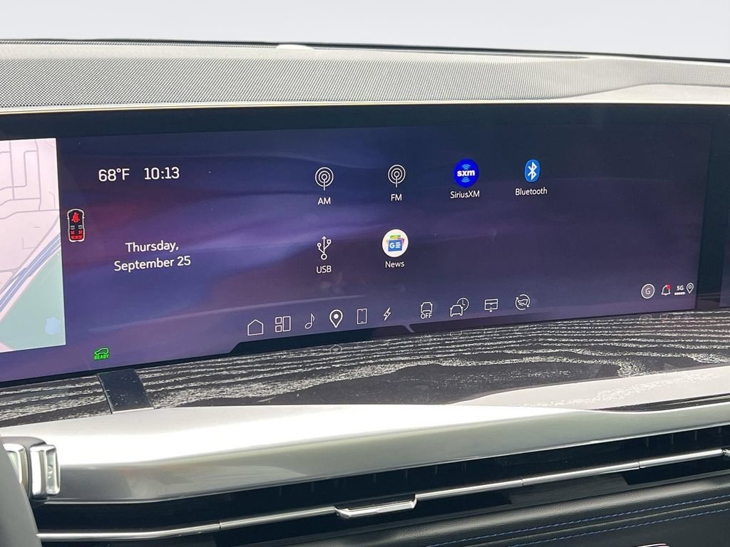 New 2026 Cadillac Escalade IQL Luxury AWD/4WD image 18