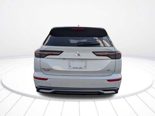 New 2026 Mitsubishi Outlander SE image 4