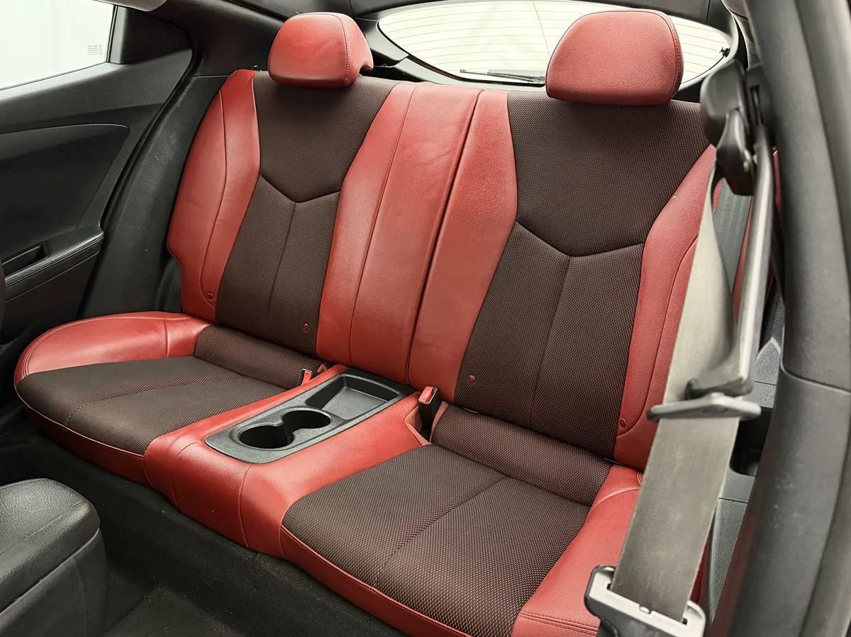 Used 2014 Hyundai Veloster w/ Style Package 02 FWD image 21