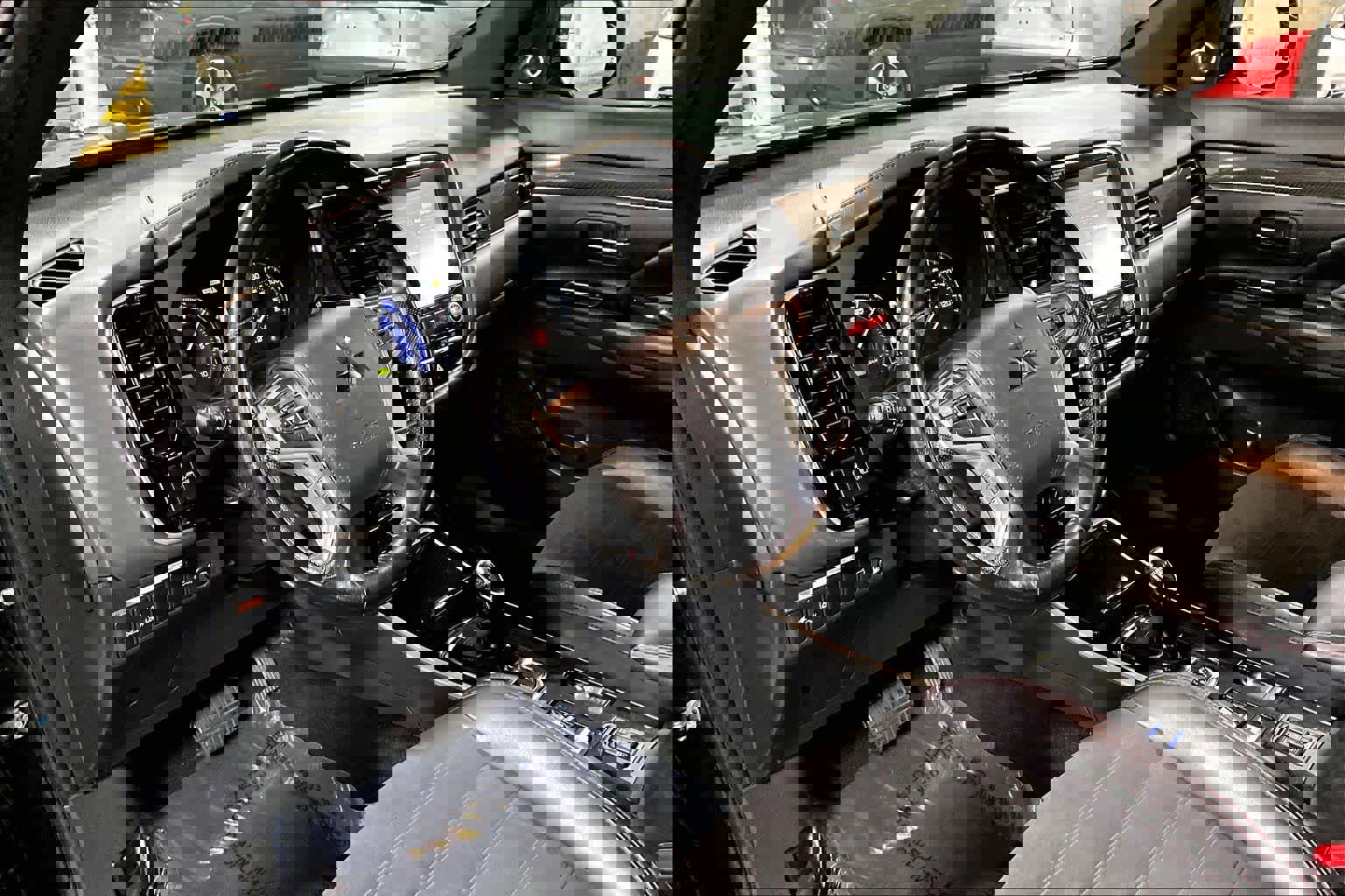 Used 2021 Mitsubishi Outlander LE image 17