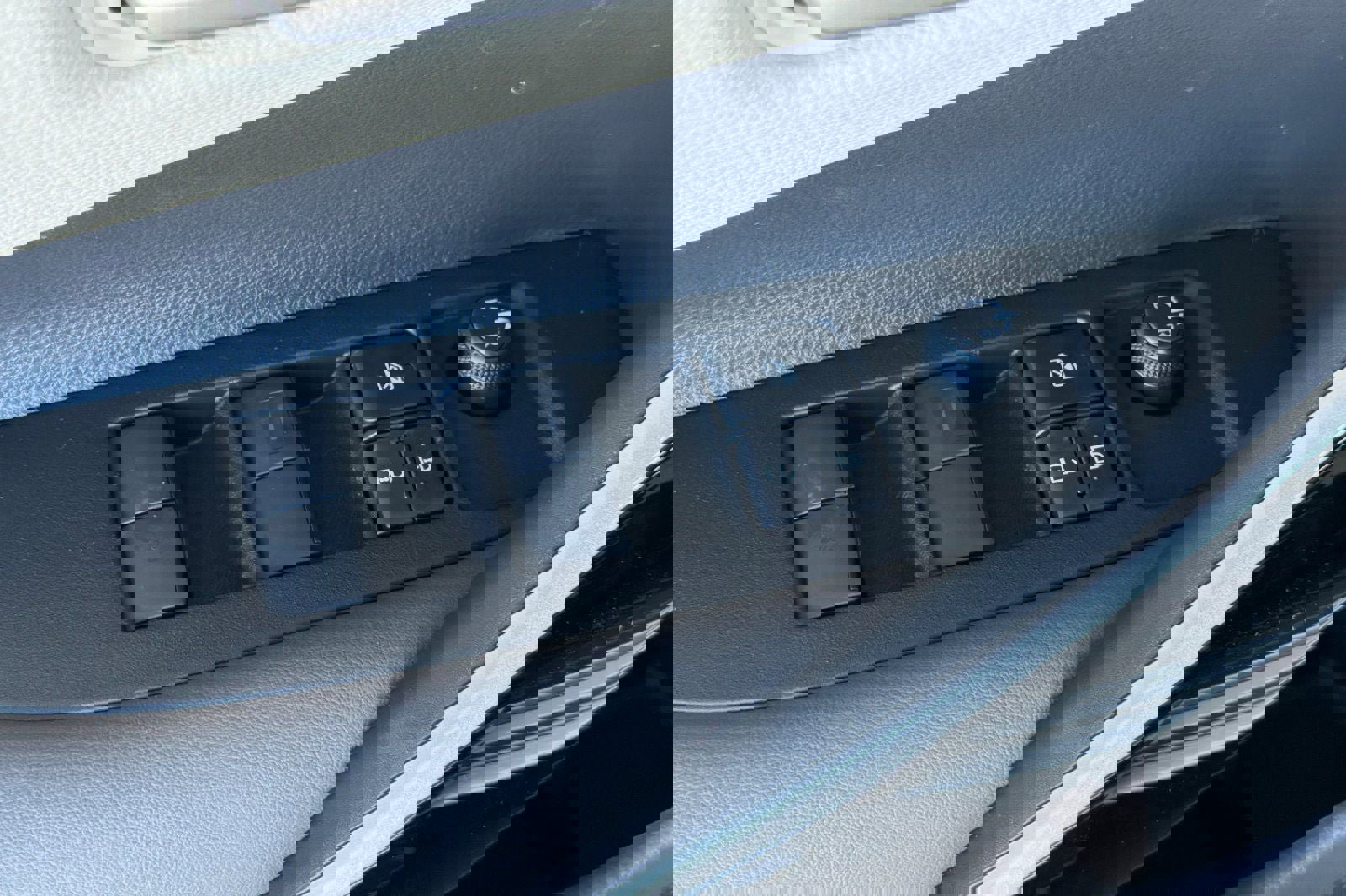 New 2026 Toyota Corolla XLE image 13