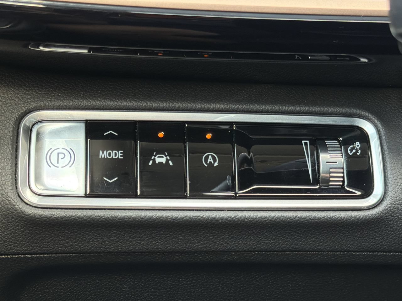 Used 2025 Buick Envision Sport Touring AWD/4WD image 15