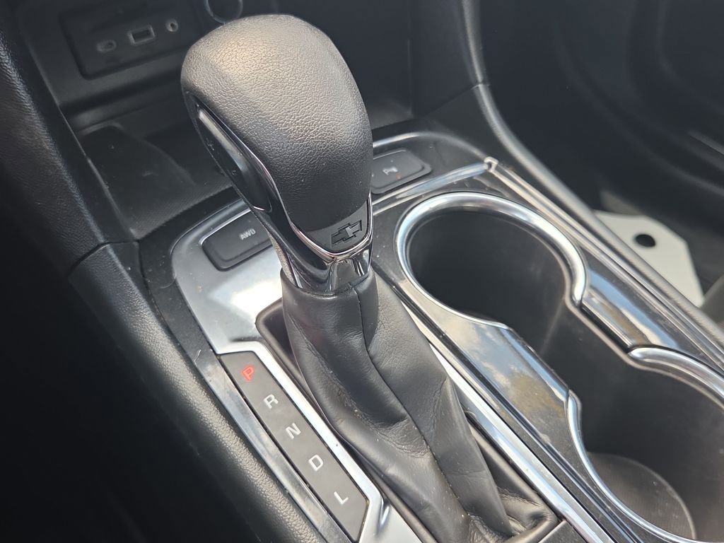 Certified 2023 Chevrolet Equinox Premier w/ LPO, Floor Liner Package image 23