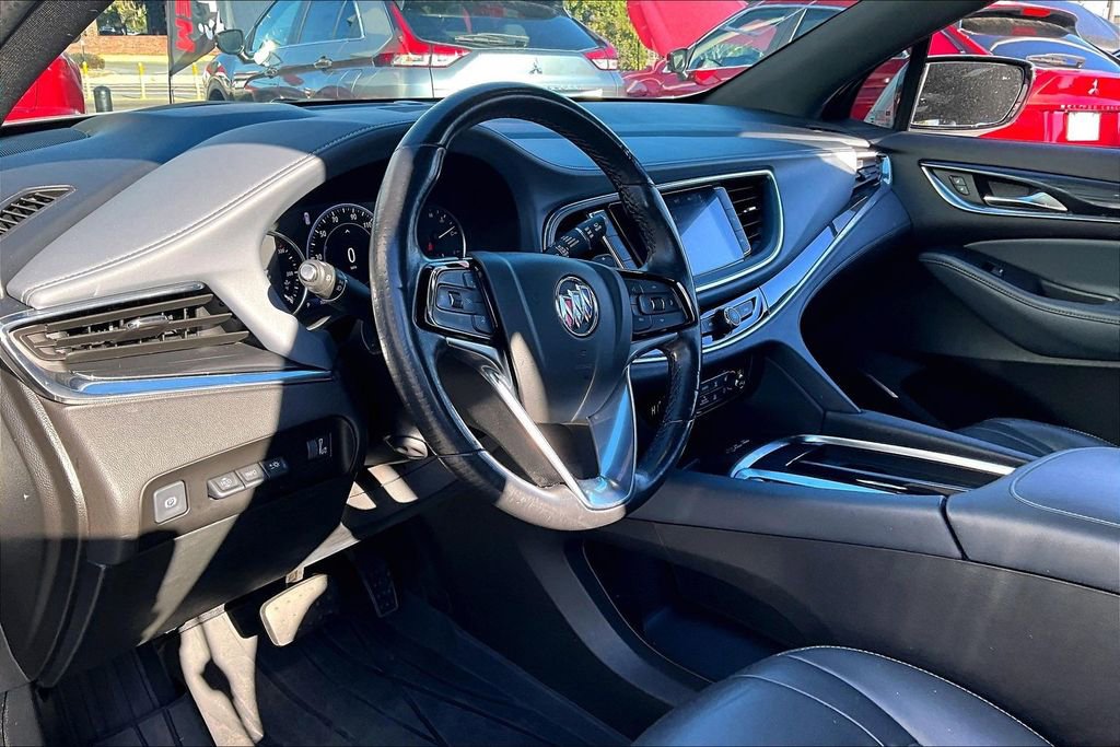 Used 2022 Buick Enclave Premium AWD/4WD image 16
