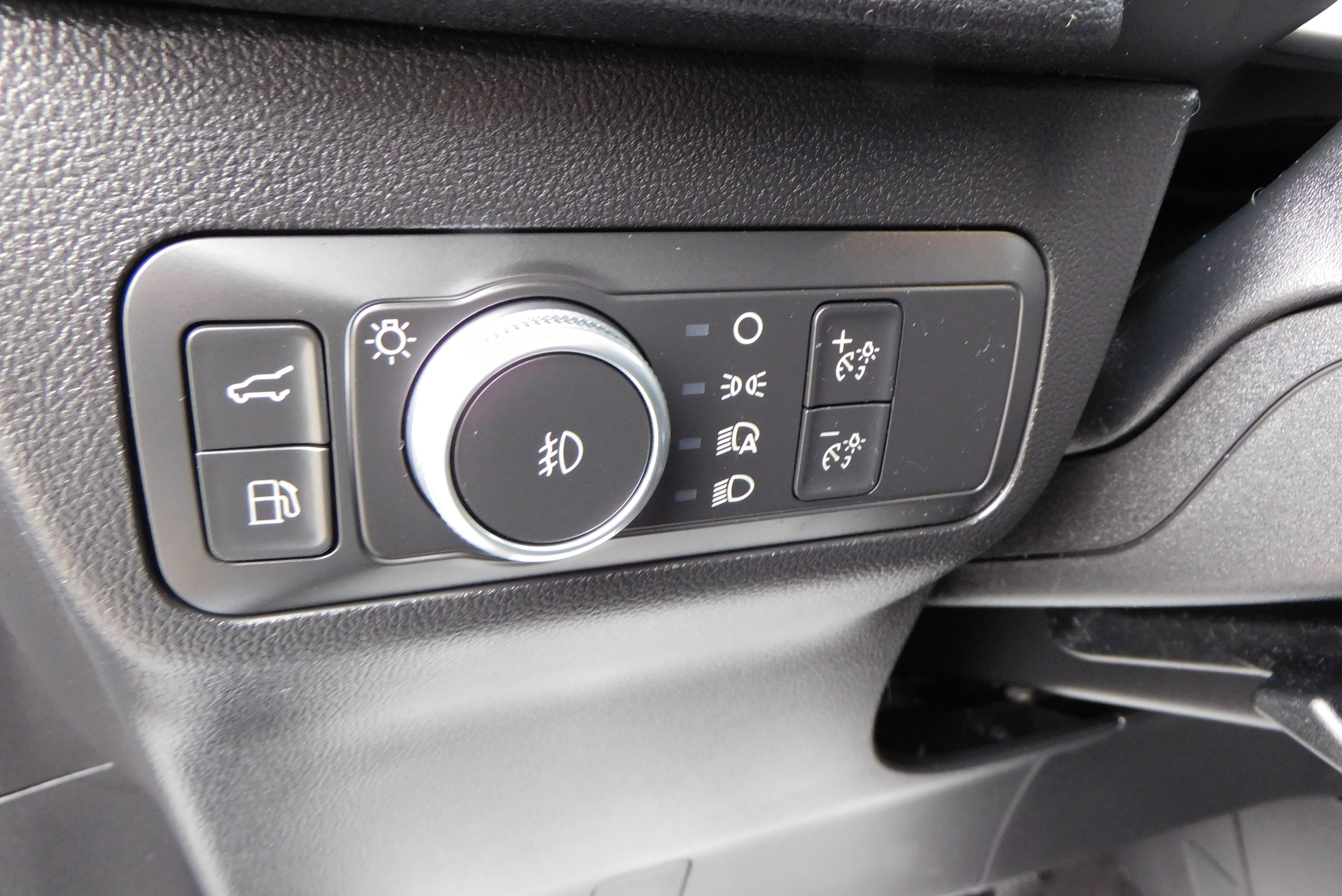 Used 2022 Ford Escape Titanium image 15