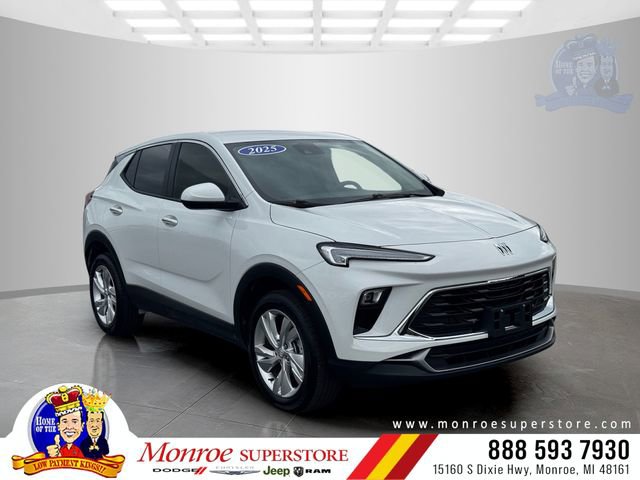 Used 2025 Buick Encore GX Preferred AWD/4WD image 1