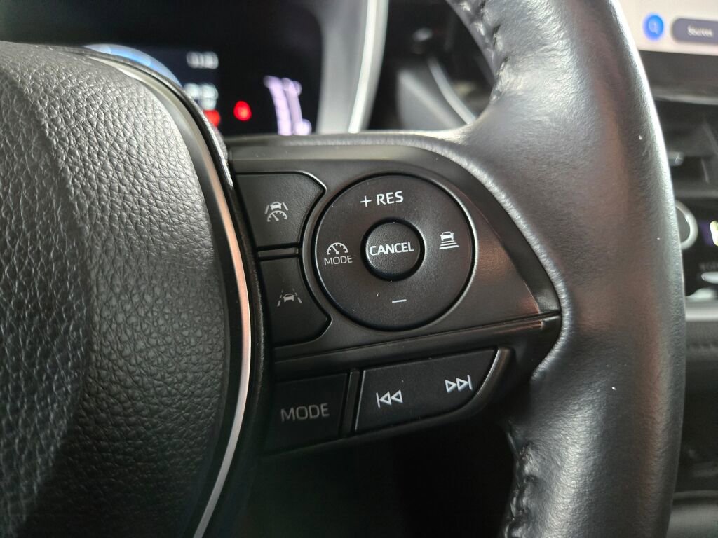 Used 2024 Toyota Corolla XSE image 18