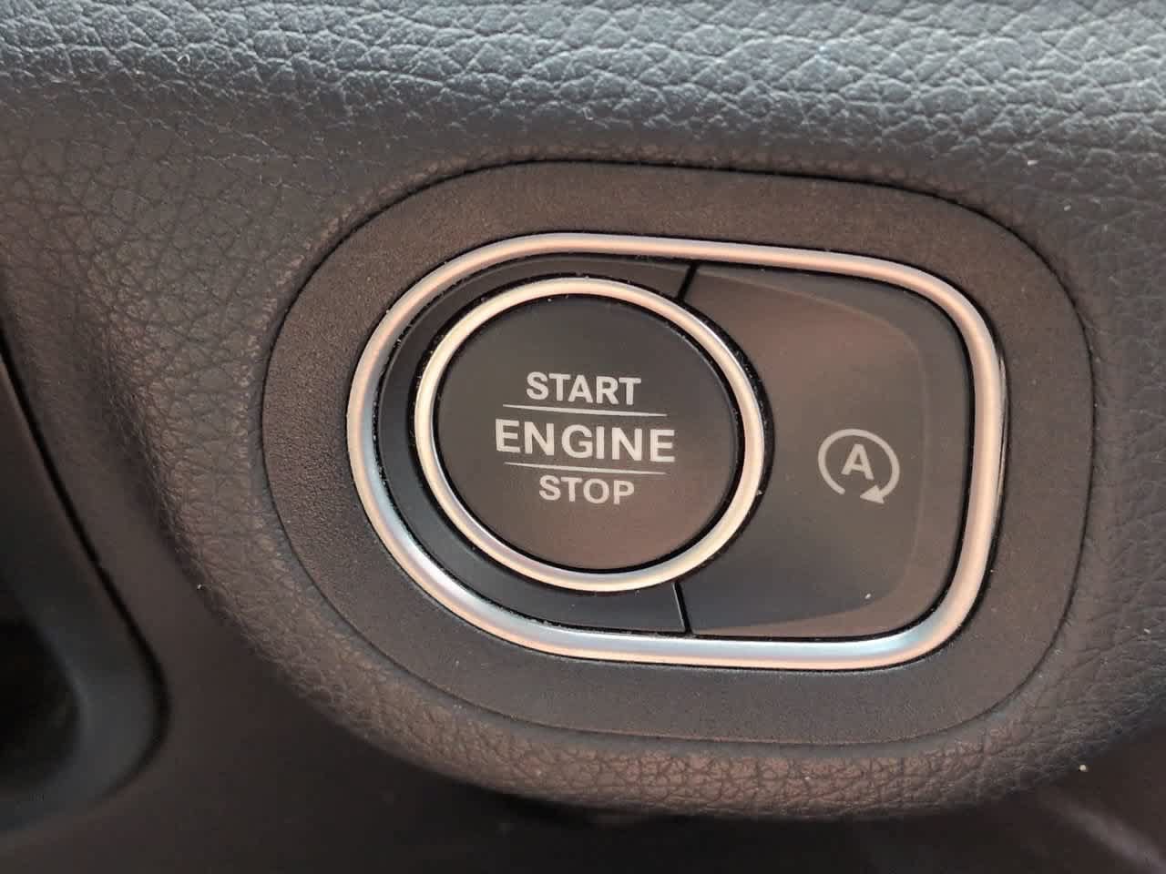 Used 2021 Mercedes-Benz GLS 450 4MATIC image 29