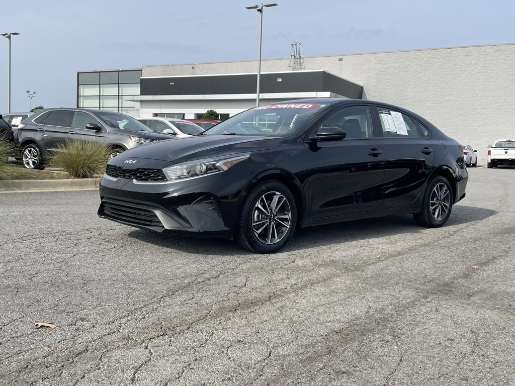 Used 2024 Kia Forte LXS image 3