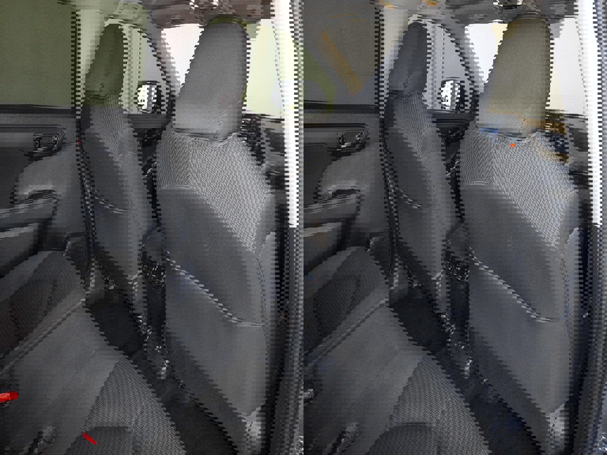 Used 2022 Toyota Highlander LE image 42