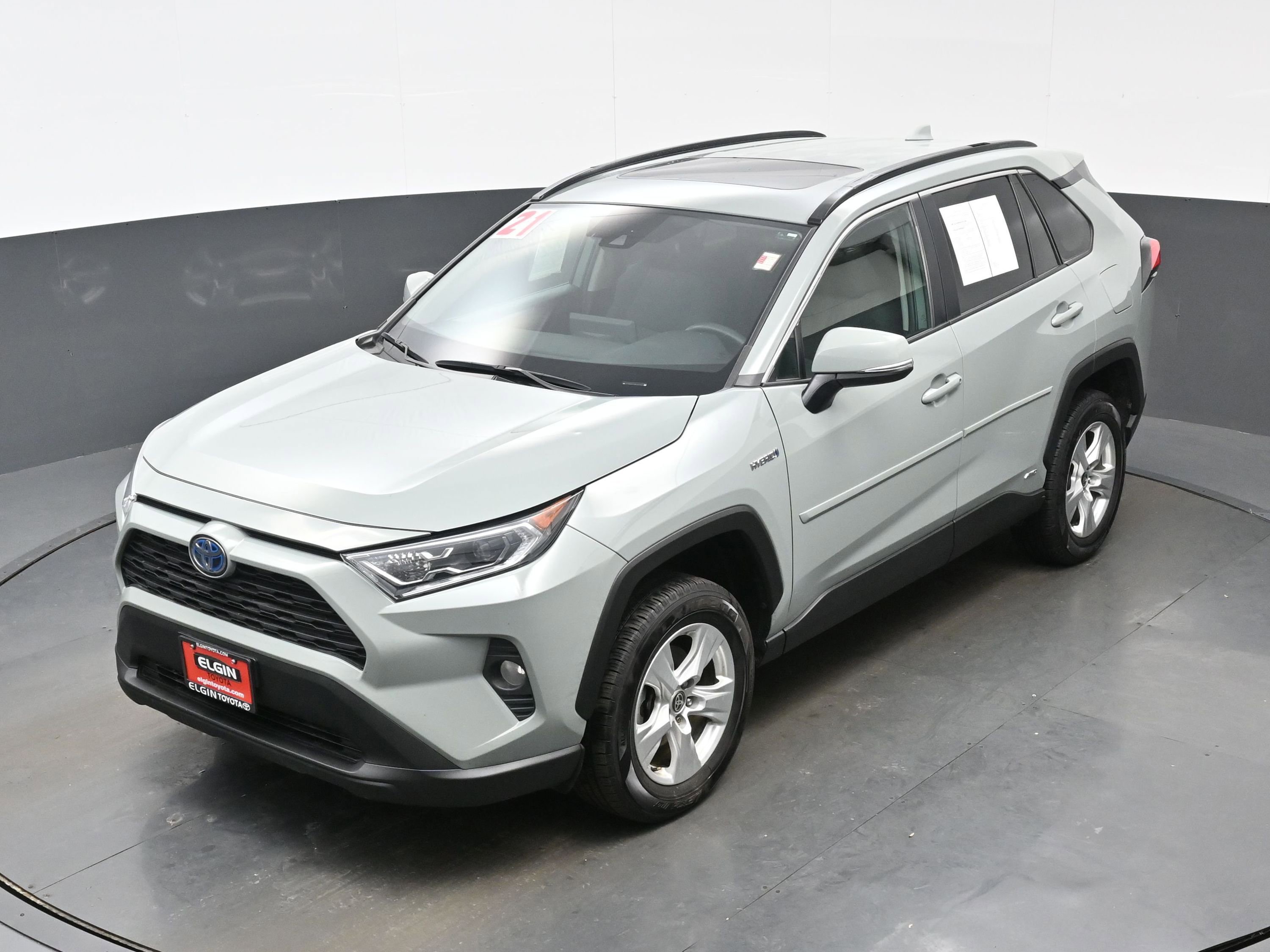 Used 2021 Toyota RAV4 XLE w/ Convenience Package image 36