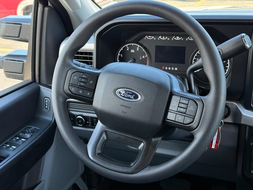 New 2026 Ford F350 XL w/ XL Chrome Package AWD/4WD image 8