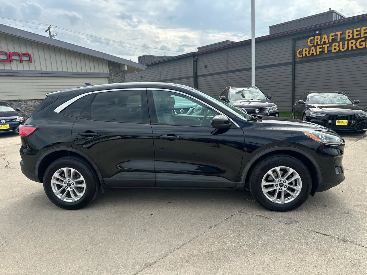 Used 2021 Ford Escape SE AWD/4WD image 2