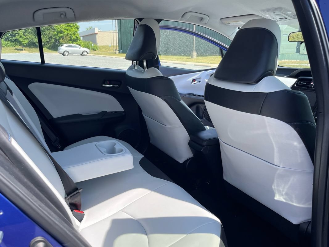 Used 2016 Toyota Prius Three Touring FWD image 13