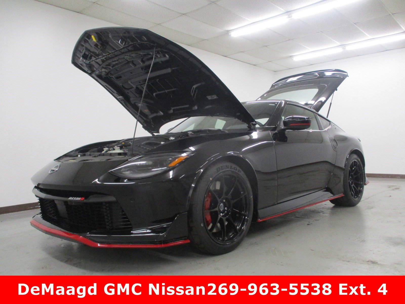New 2024 Nissan Z NISMO w/ Floor Mat Package image 10