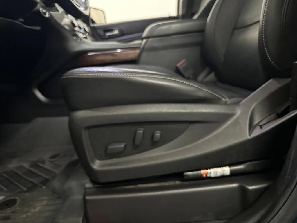 Used 2019 GMC Yukon SLT w/ Graphite Performance Edition RWD image 39