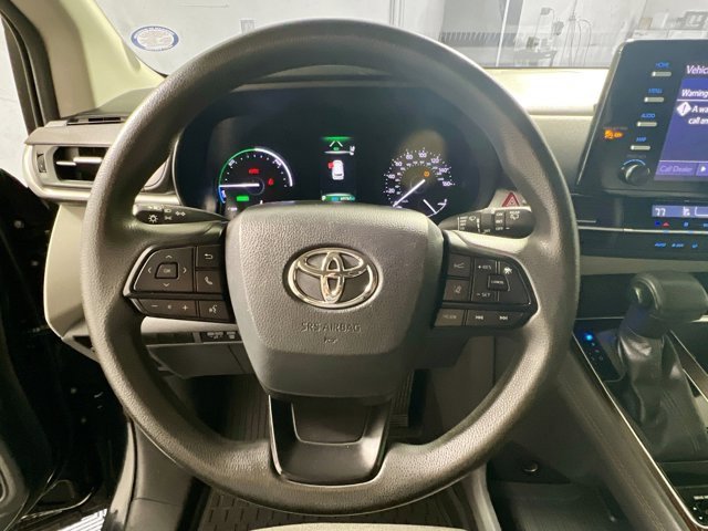 Used 2022 Toyota Sienna LE image 15
