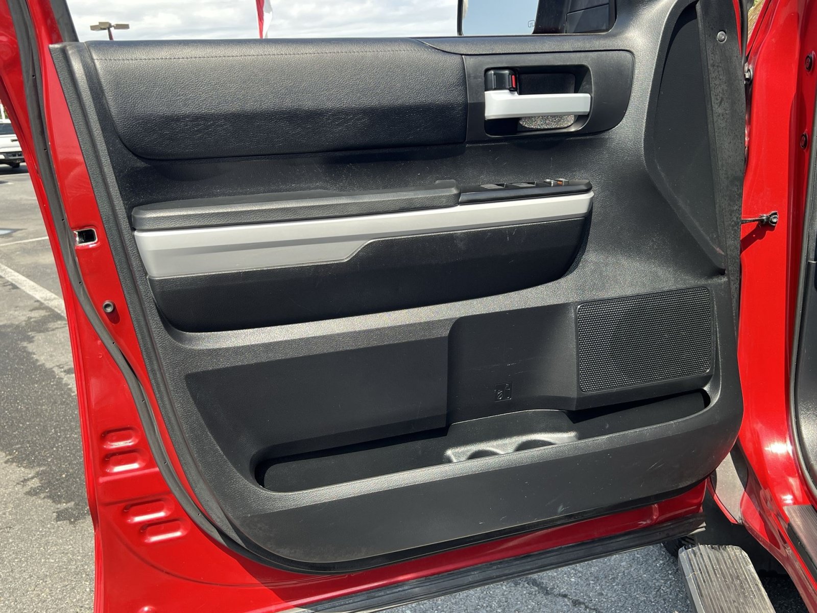 Used 2019 Toyota Tundra SR5 w/ TRD Off Road Package AWD/4WD image 34