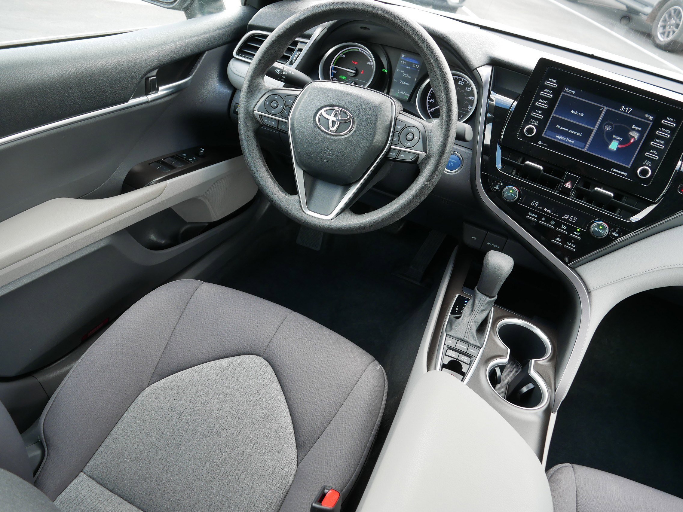 Used 2021 Toyota Camry LE FWD image 9