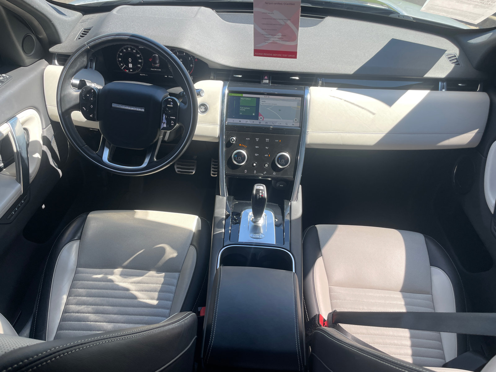 Used 2020 Land Rover Discovery Sport SE R-Dynamic AWD/4WD image 21