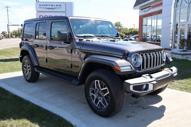 New 2025 Jeep Wrangler Sahara image 3