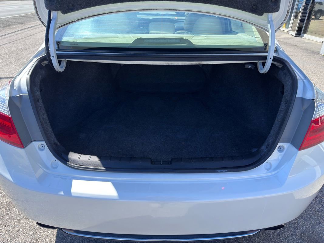 Used 2014 Honda Accord EX-L image 39