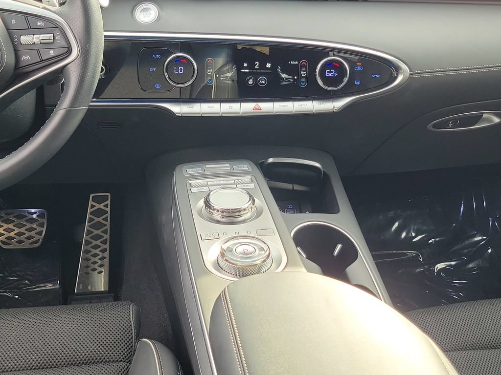 Used 2024 Genesis GV70 2.5T w/ Sport Prestige Package AWD/4WD image 22