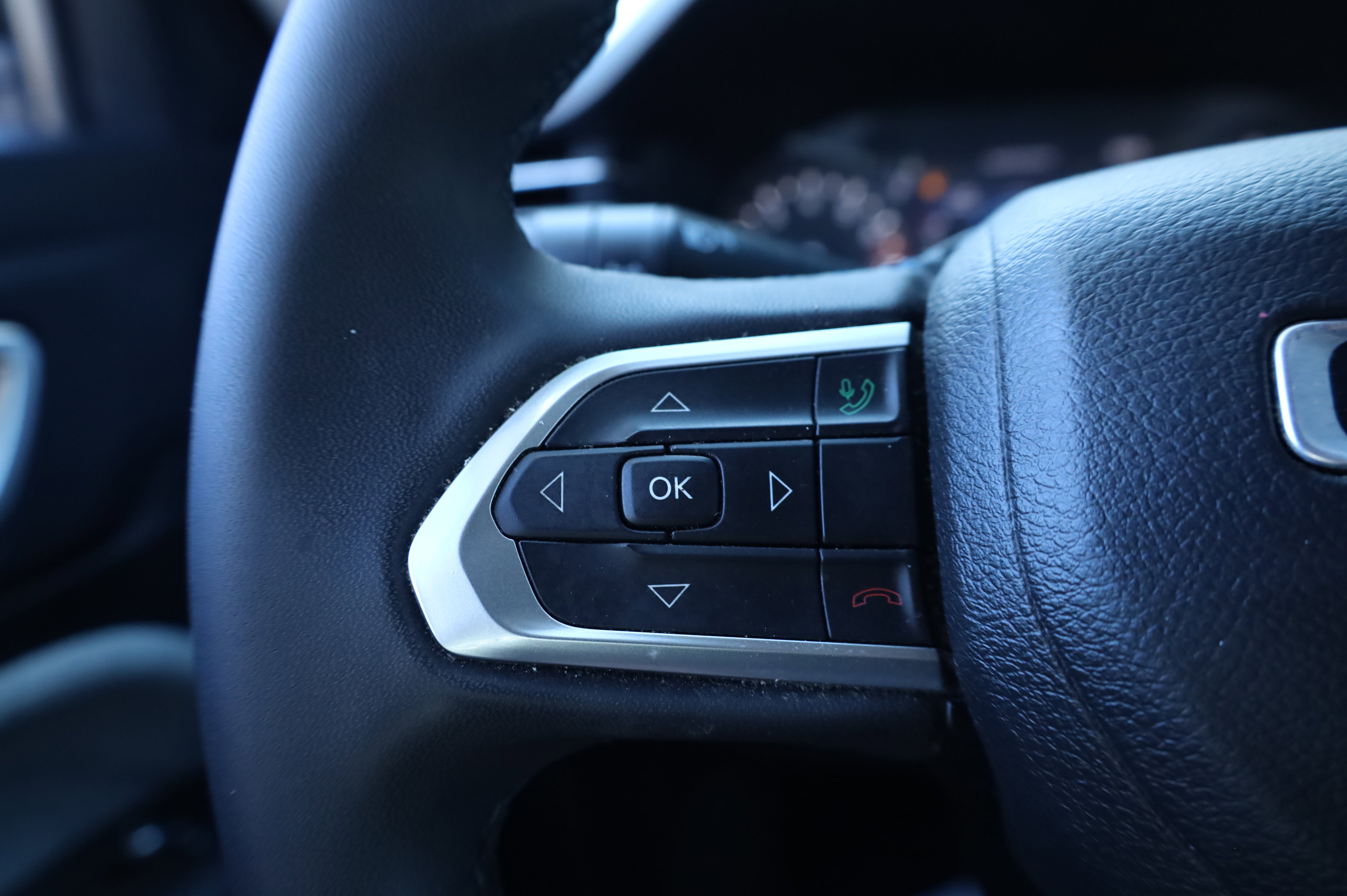 Used 2022 Jeep Compass Latitude w/ Sun and Sound Group image 24