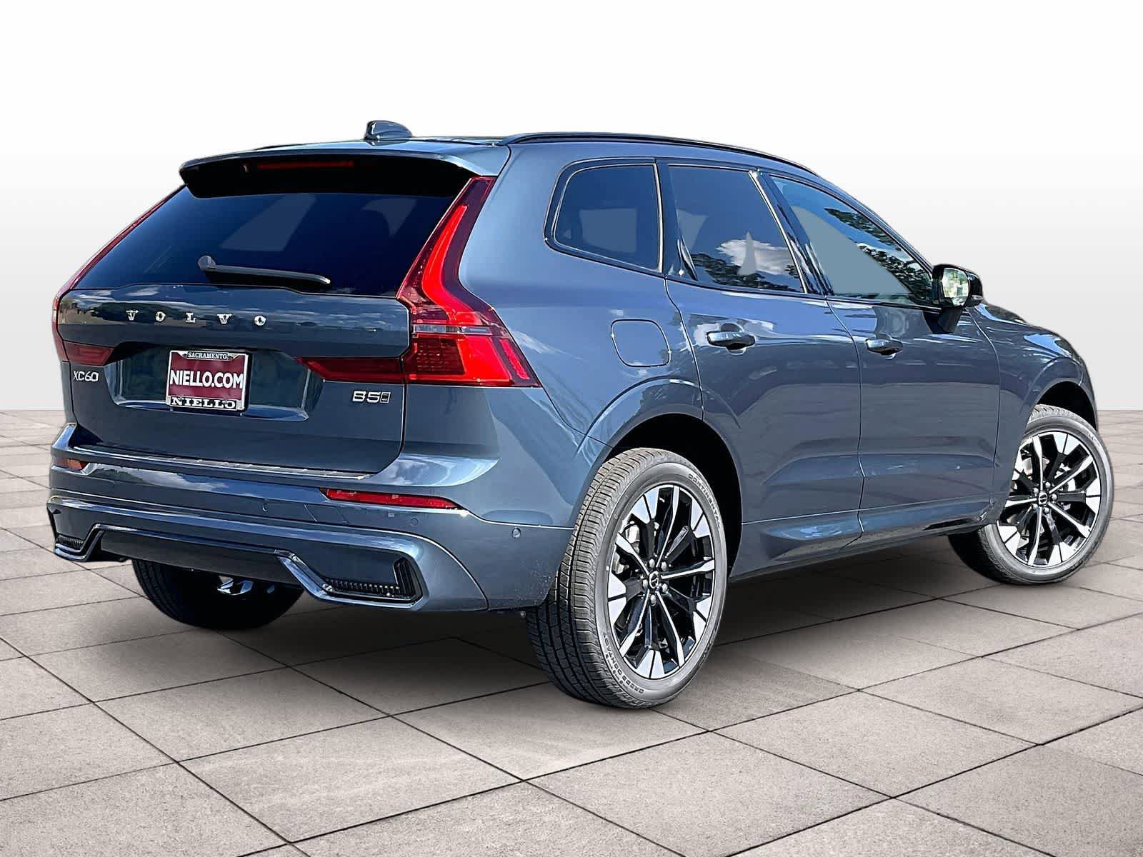 New 2026 Volvo XC60 B5 Plus w/ Climate Package AWD/4WD image 4