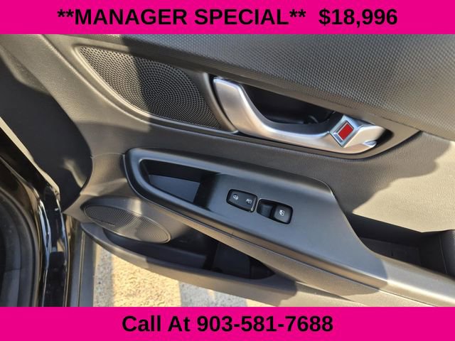 Used 2022 Hyundai Kona Limited image 15