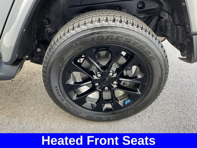 Used 2022 Jeep Wrangler Unlimited Sahara w/ Cold Weather Group image 32