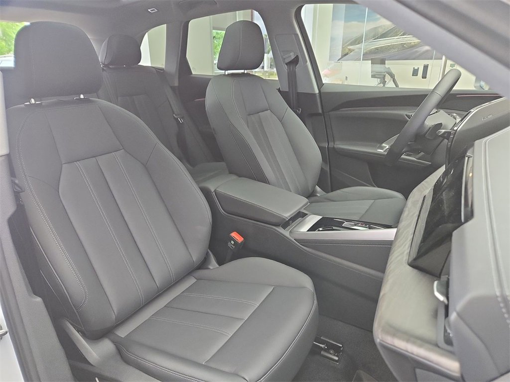 New 2025 Audi Q5 Premium image 26