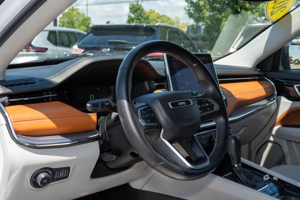 Used 2022 Jeep Compass Limited w/ Elite Group AWD/4WD image 15