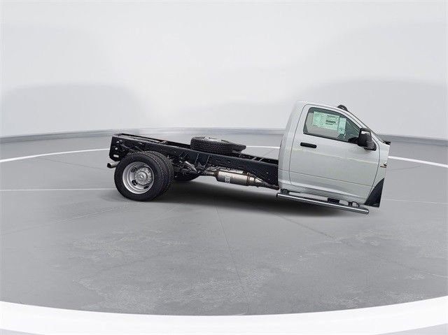 New 2024 RAM 4500 Tradesman image 9