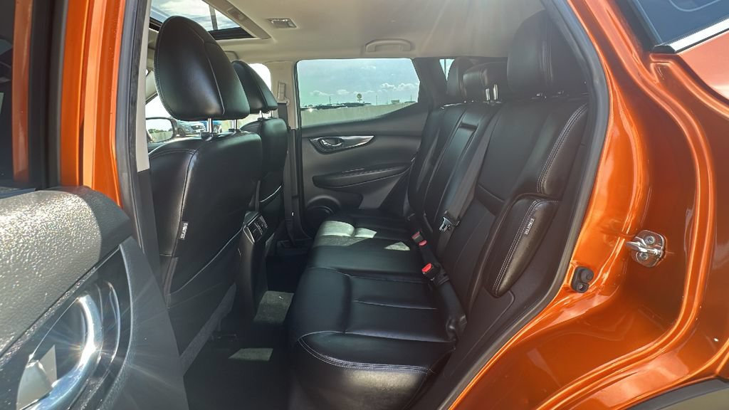 Used 2021 Nissan Rogue Sport SL w/ Premium Package FWD image 34