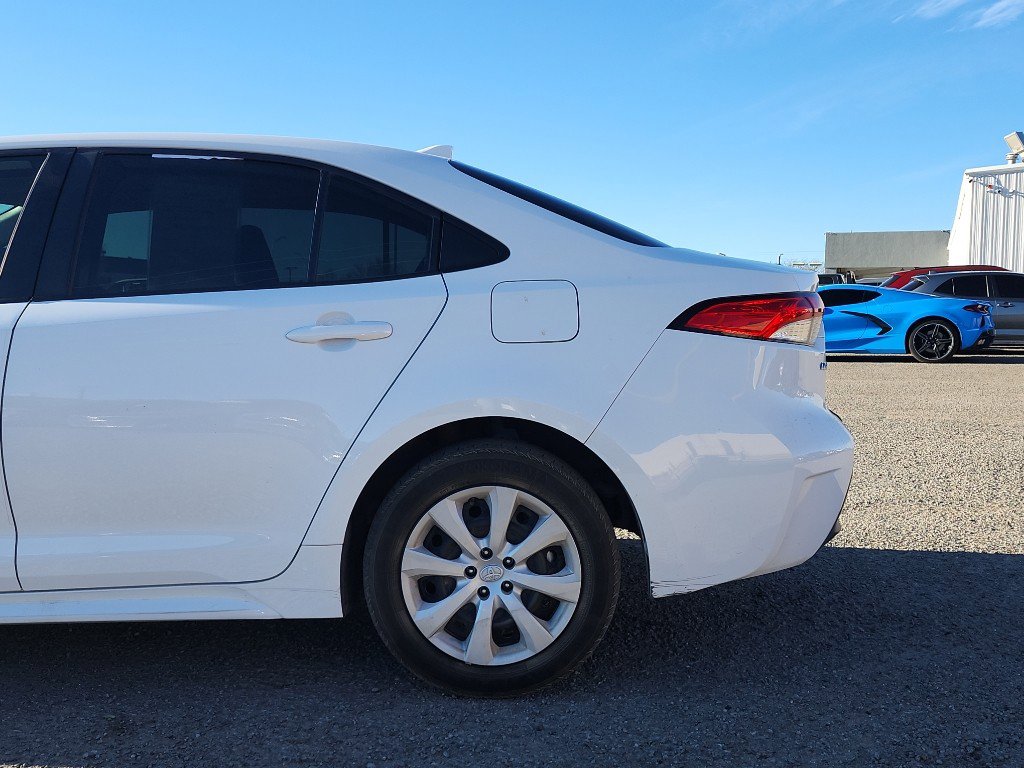 Used 2023 Toyota Corolla LE image 9