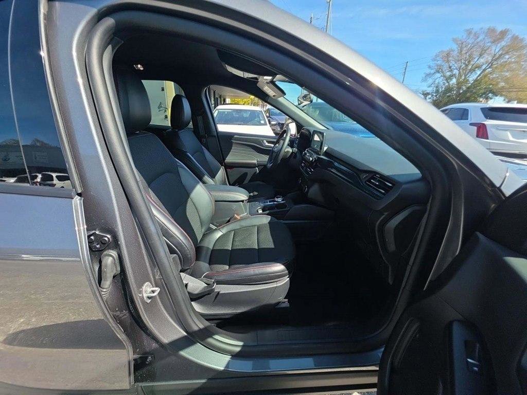 Used 2026 Ford Escape ST-Line image 5