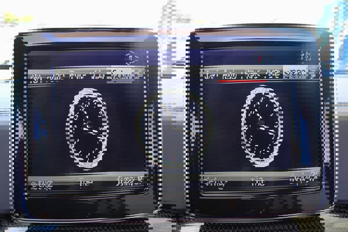 Used 2015 Mercedes-Benz G 63 AMG 4MATIC image 32