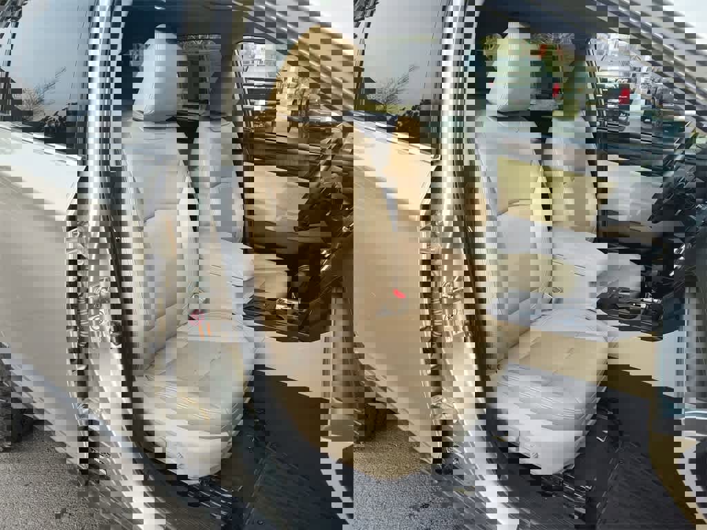 Used 2018 Subaru Outback 3.6R Limited image 25