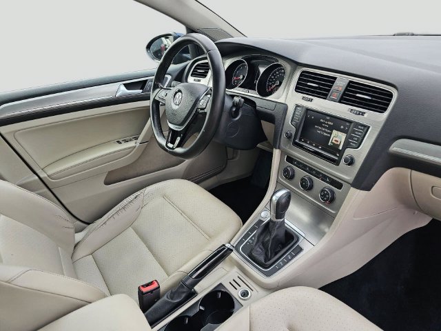 Used 2016 Volkswagen Golf SE FWD image 10
