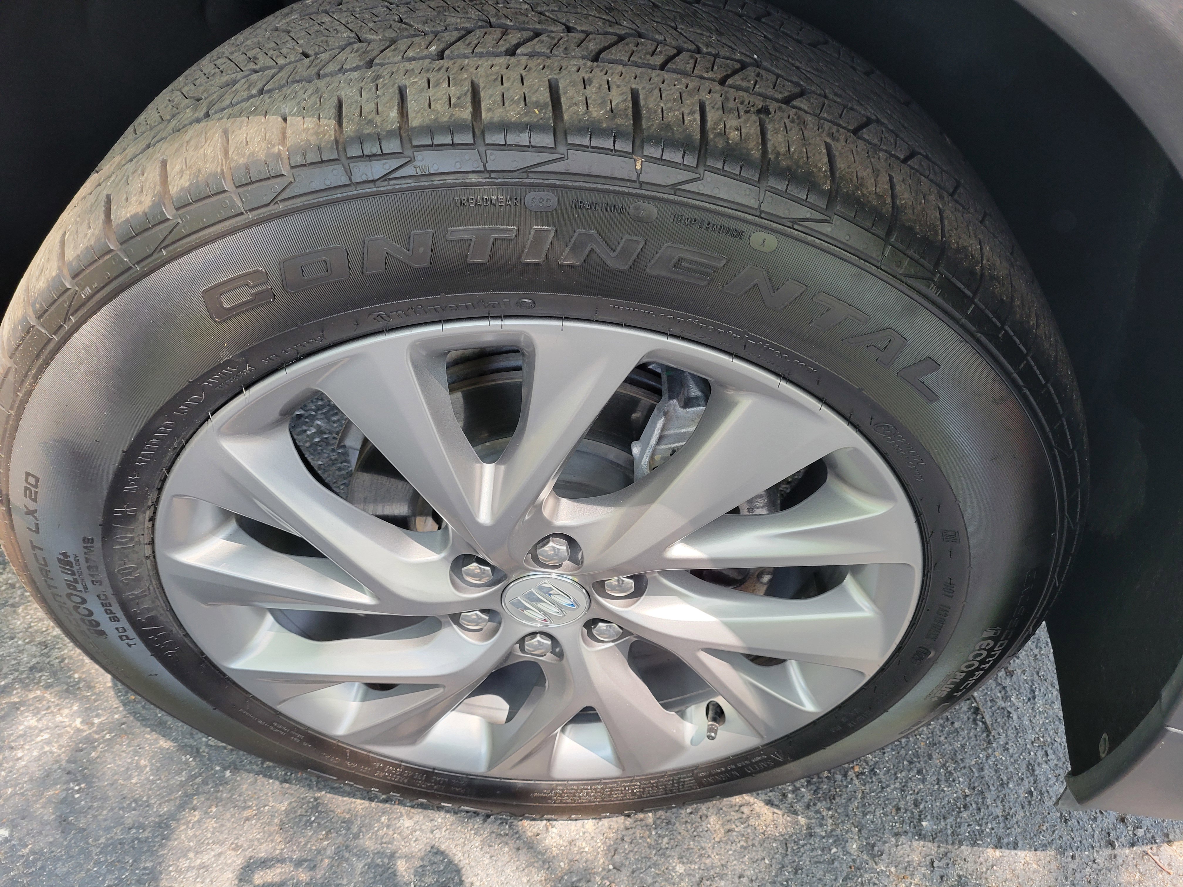 Certified 2025 Buick Enclave Preferred FWD image 39