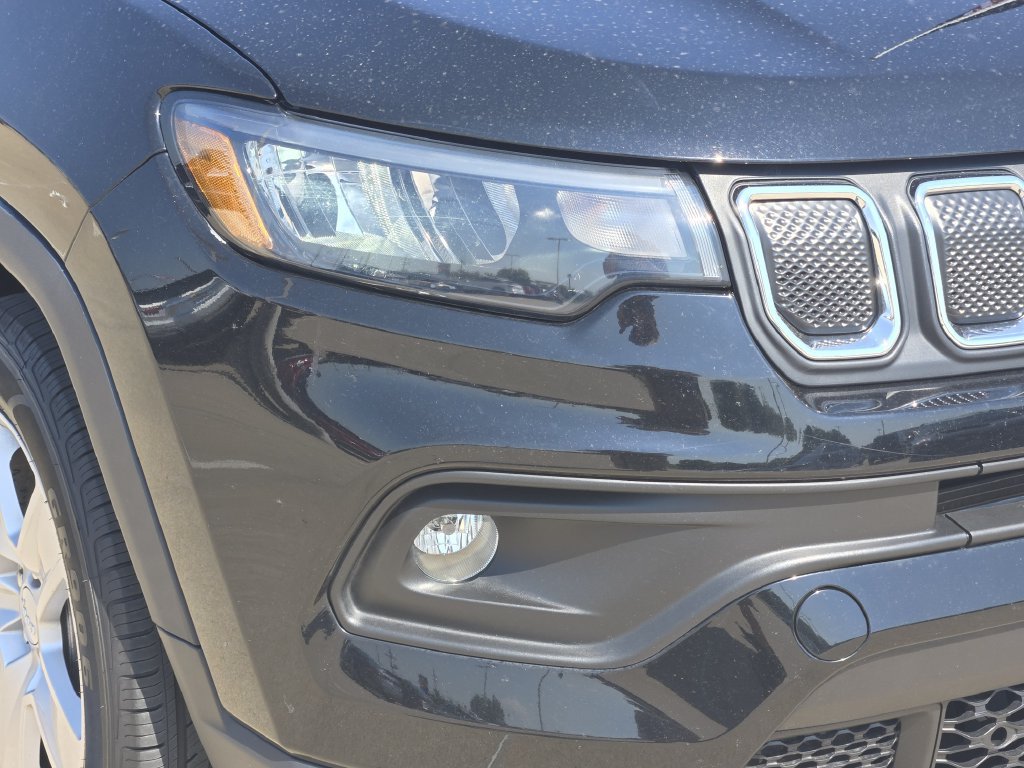 Used 2022 Jeep Compass Latitude AWD/4WD image 9