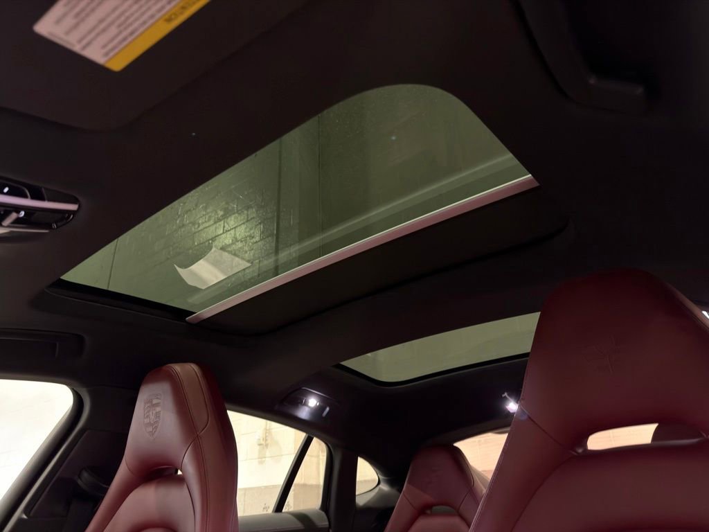 Used 2023 Porsche Panamera 4 Platinum Edition image 11